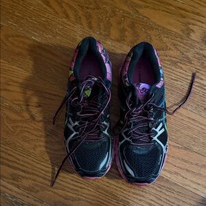 Asics Women's Black and Pink Athletic Shoes